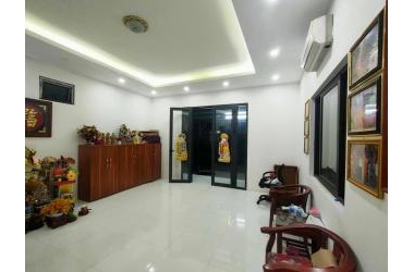 CẦN BÁN NHÀ PHỐ NGUYỄN SƠN 45M2-4 TẦNG-4.1Tỷ-NỘI THẤT HIỆN ĐẠI-TẶNG TOÀN BỘ NỘI THẤT